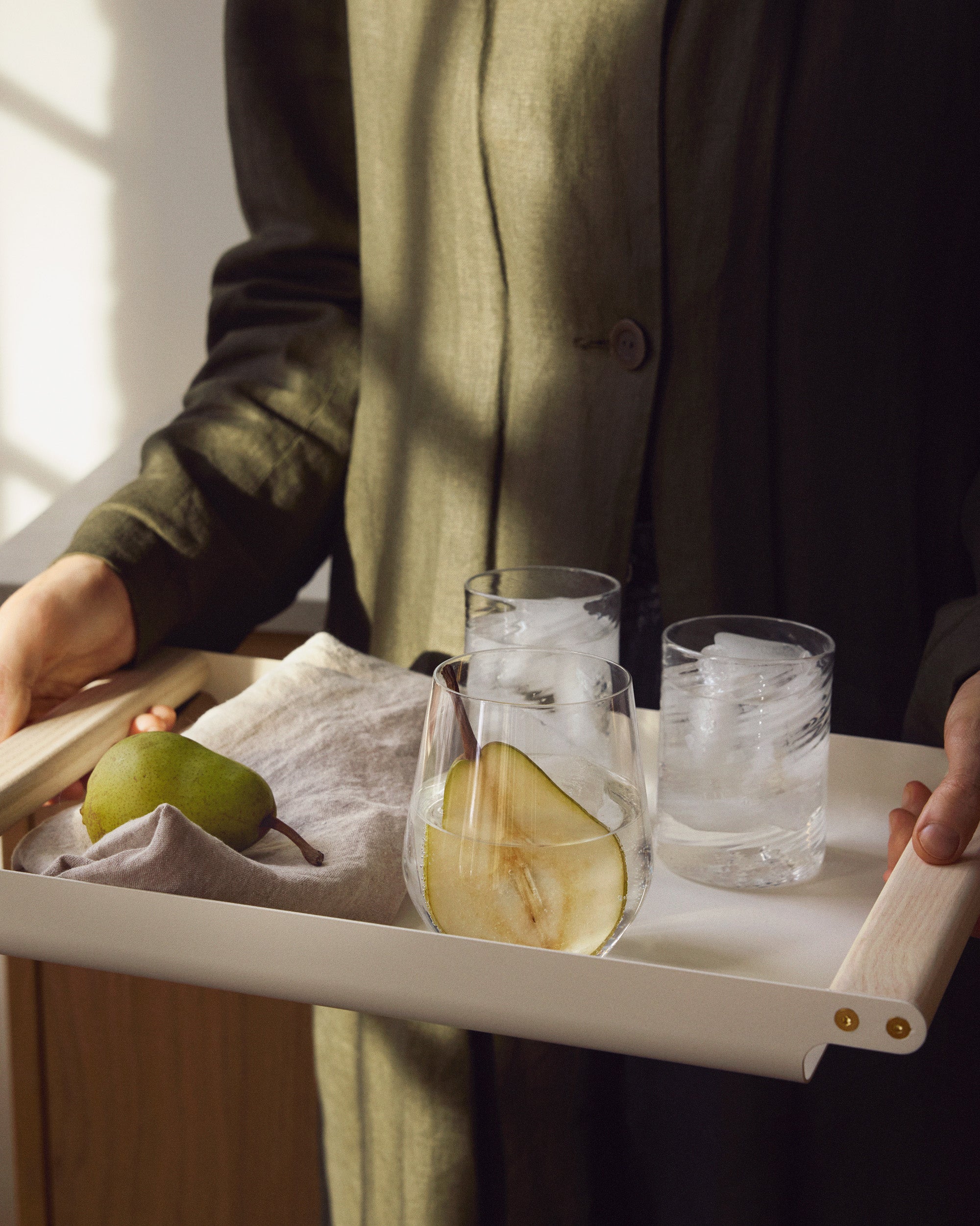 Eldvarm Fumi Tray Small - Blanc in a styled interior setting