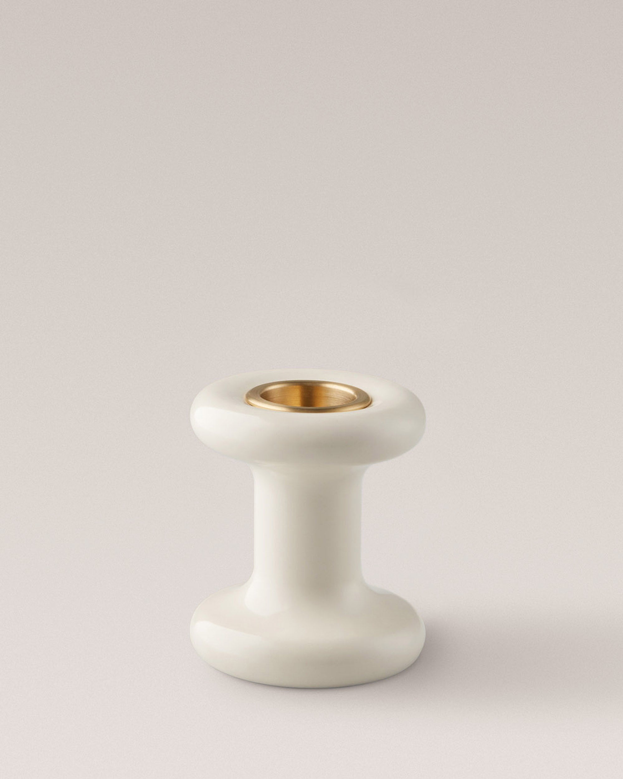 Eldvarm Lucie Candle Holder Short - Blanc, short hourglass candle holder in solid metal