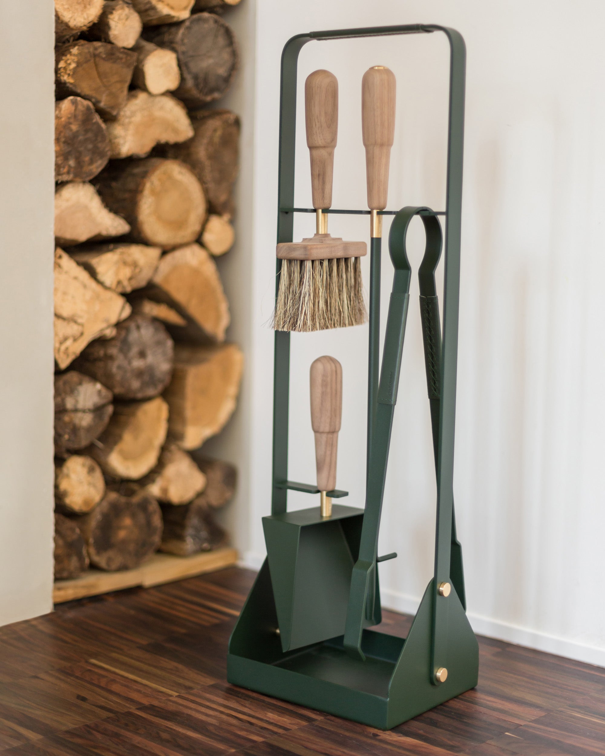 Eldvarm Emma Companion Set - Forêt in a styled interior setting