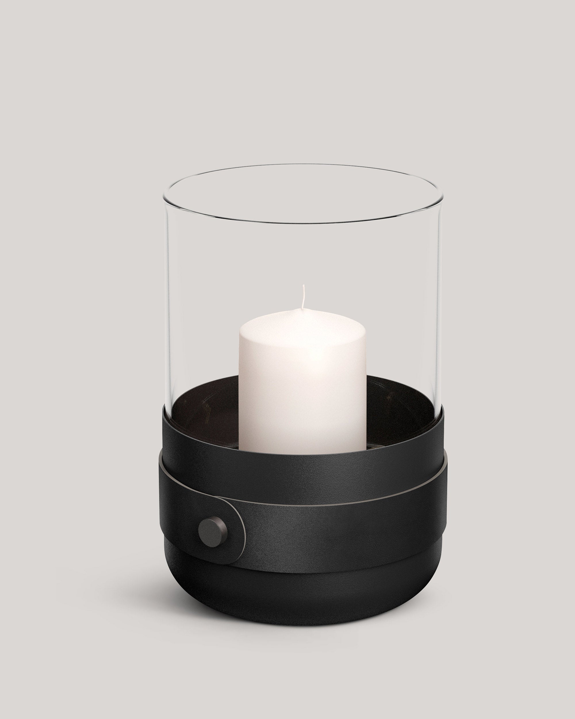 Eldvarm Emma Lantern - Noir, candle lantern in powder-coated steel with hand-blown glass, leather straps and brass details
