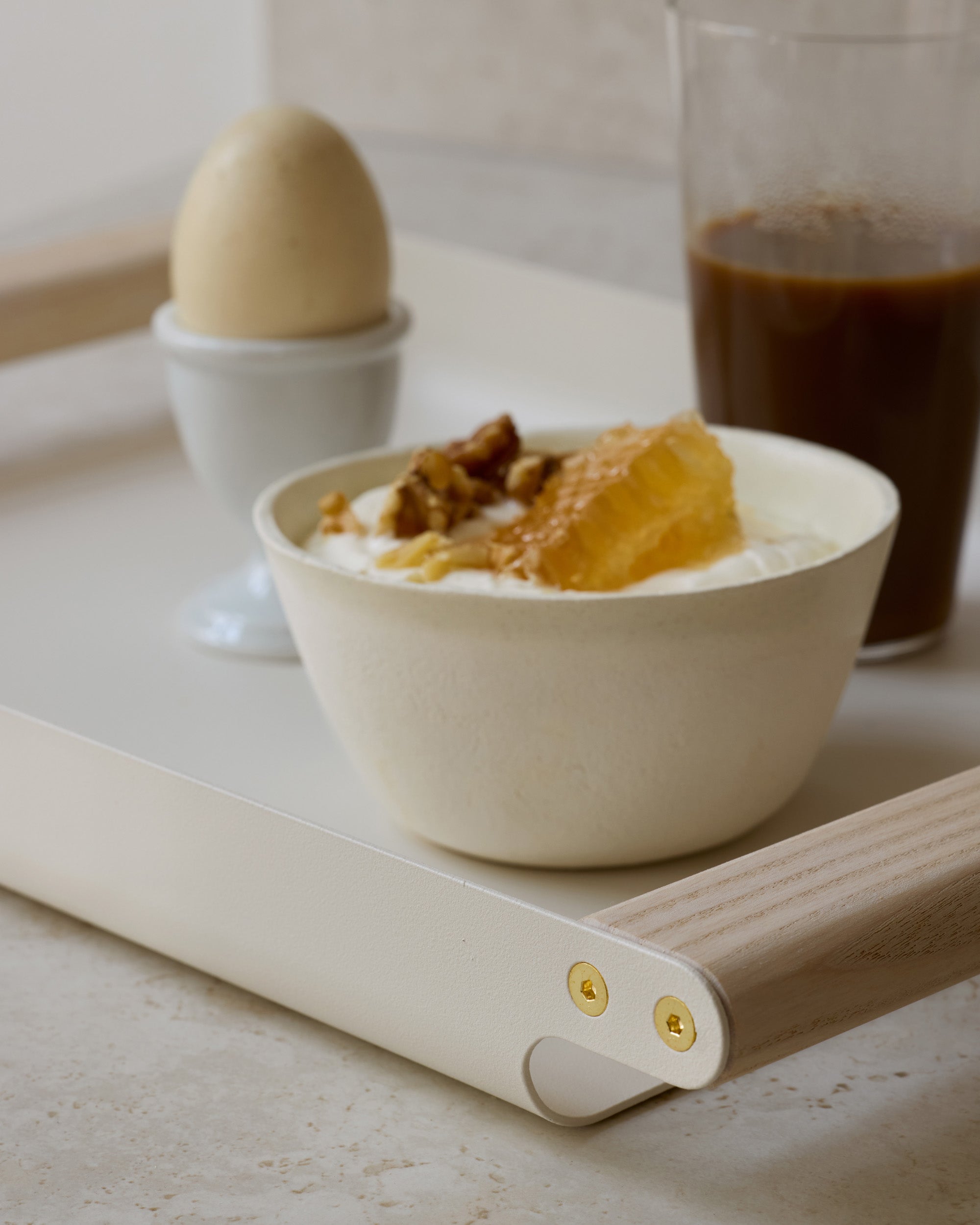 Eldvarm Fumi Tray Small - Blanc in a styled interior setting