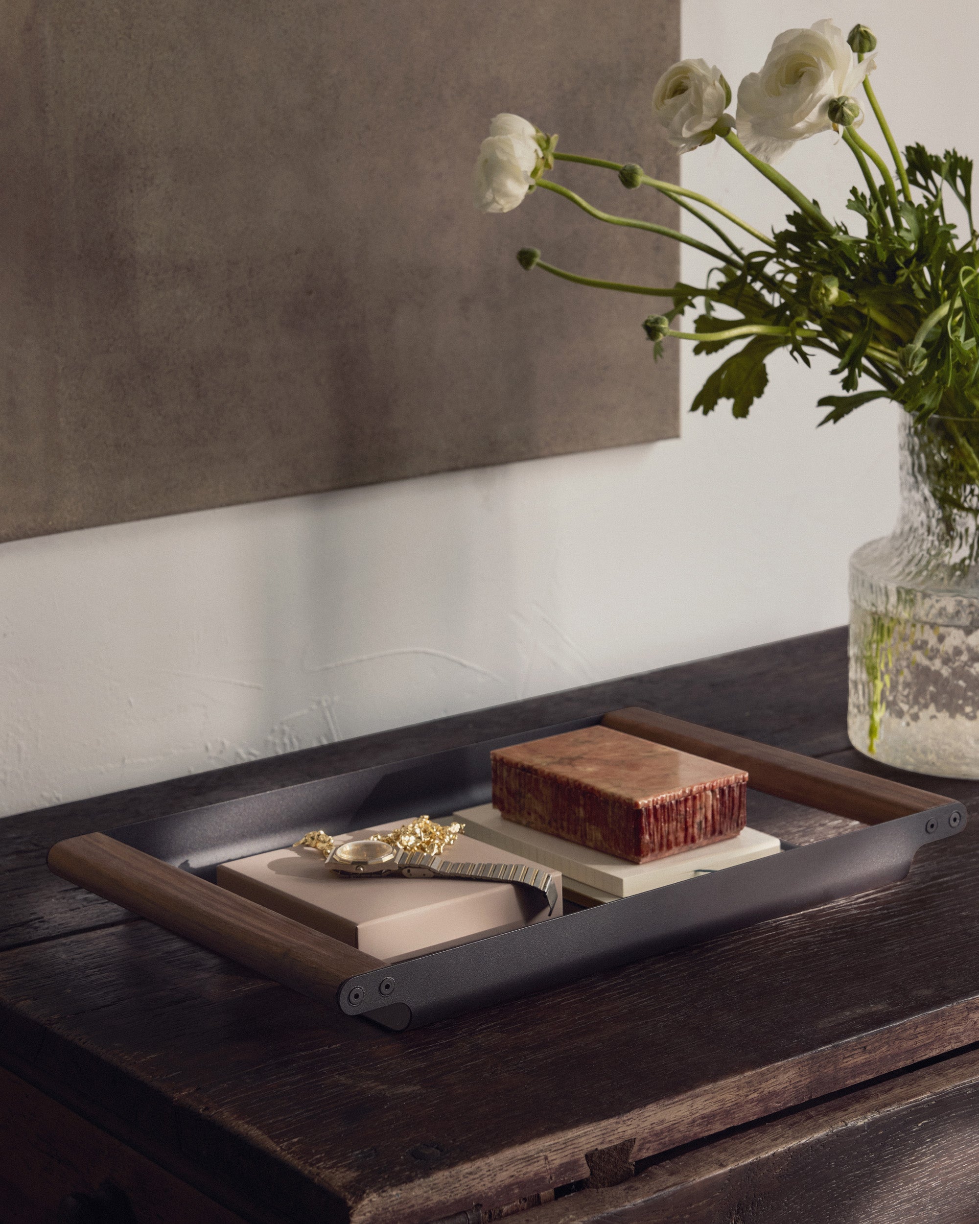 Eldvarm Fumi Tray Small - Noir in a styled interior setting