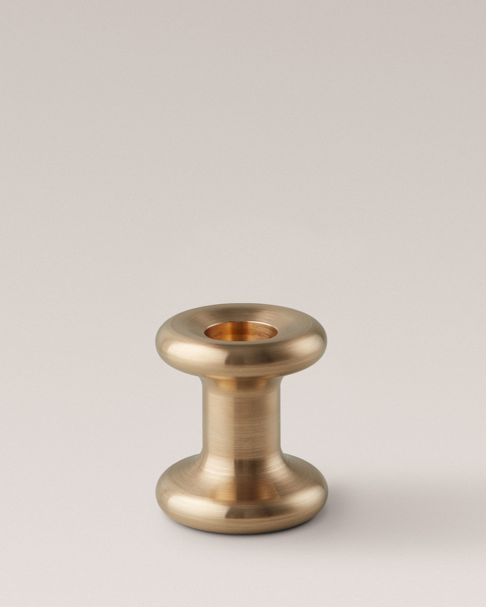 Eldvarm Lucie Candle Holder Short - Brushed Brass, short hourglass candle holder in solid metal