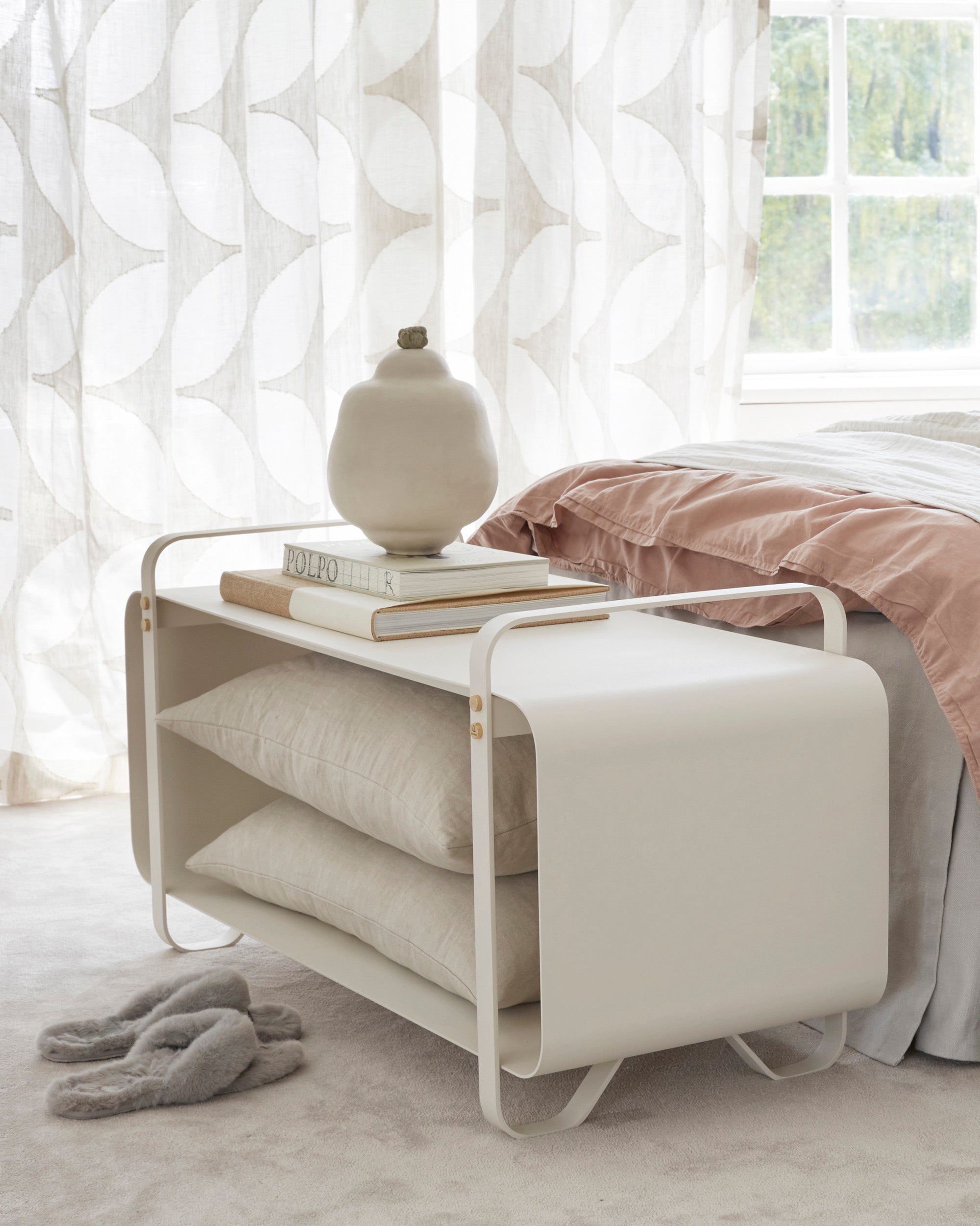 Eldvarm Ninne Bench - Blanc in a styled interior setting