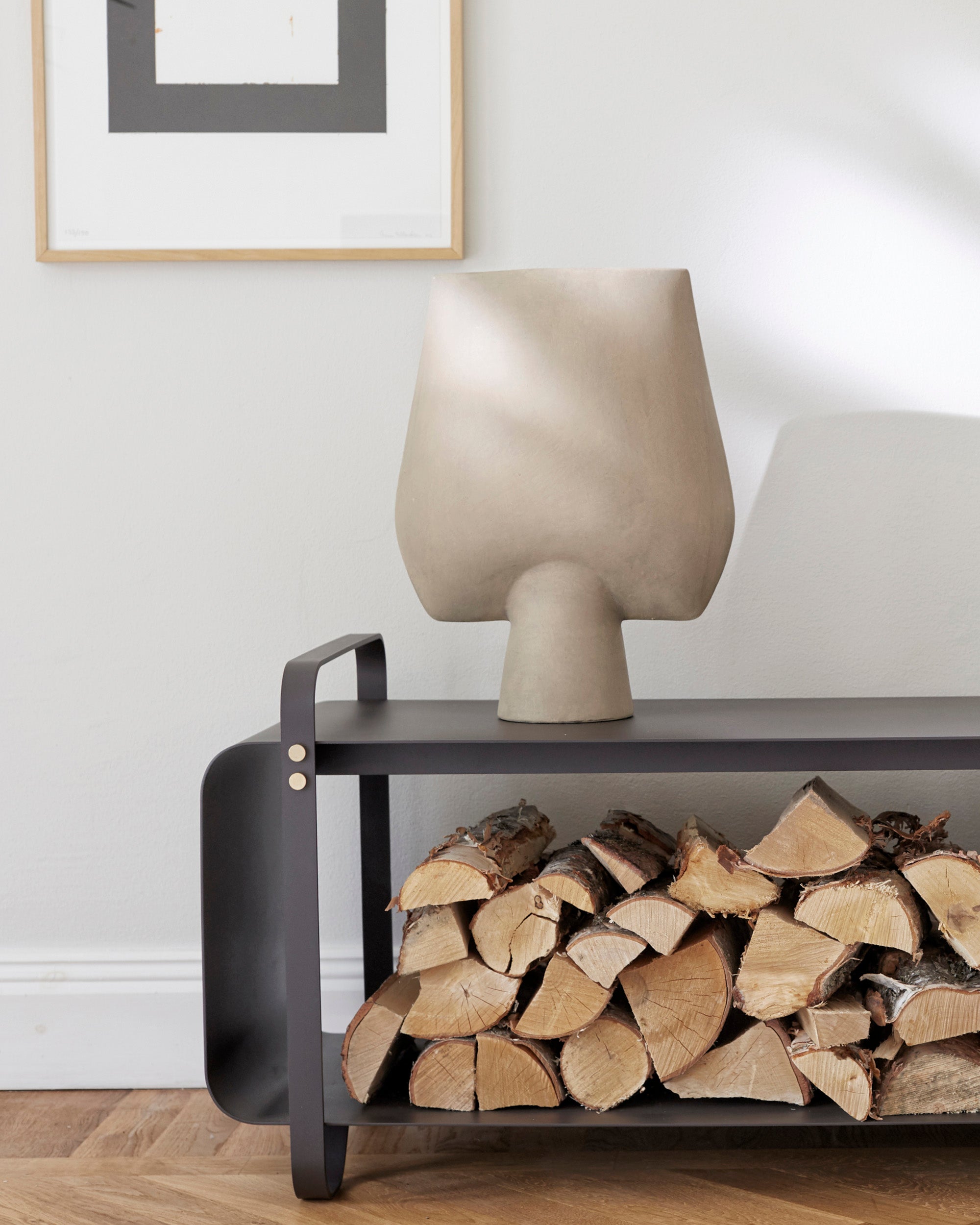 Eldvarm Ninne Bench - Classique in a styled interior setting