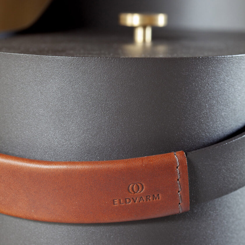 Closer look at Tilda Bucket in Havane
